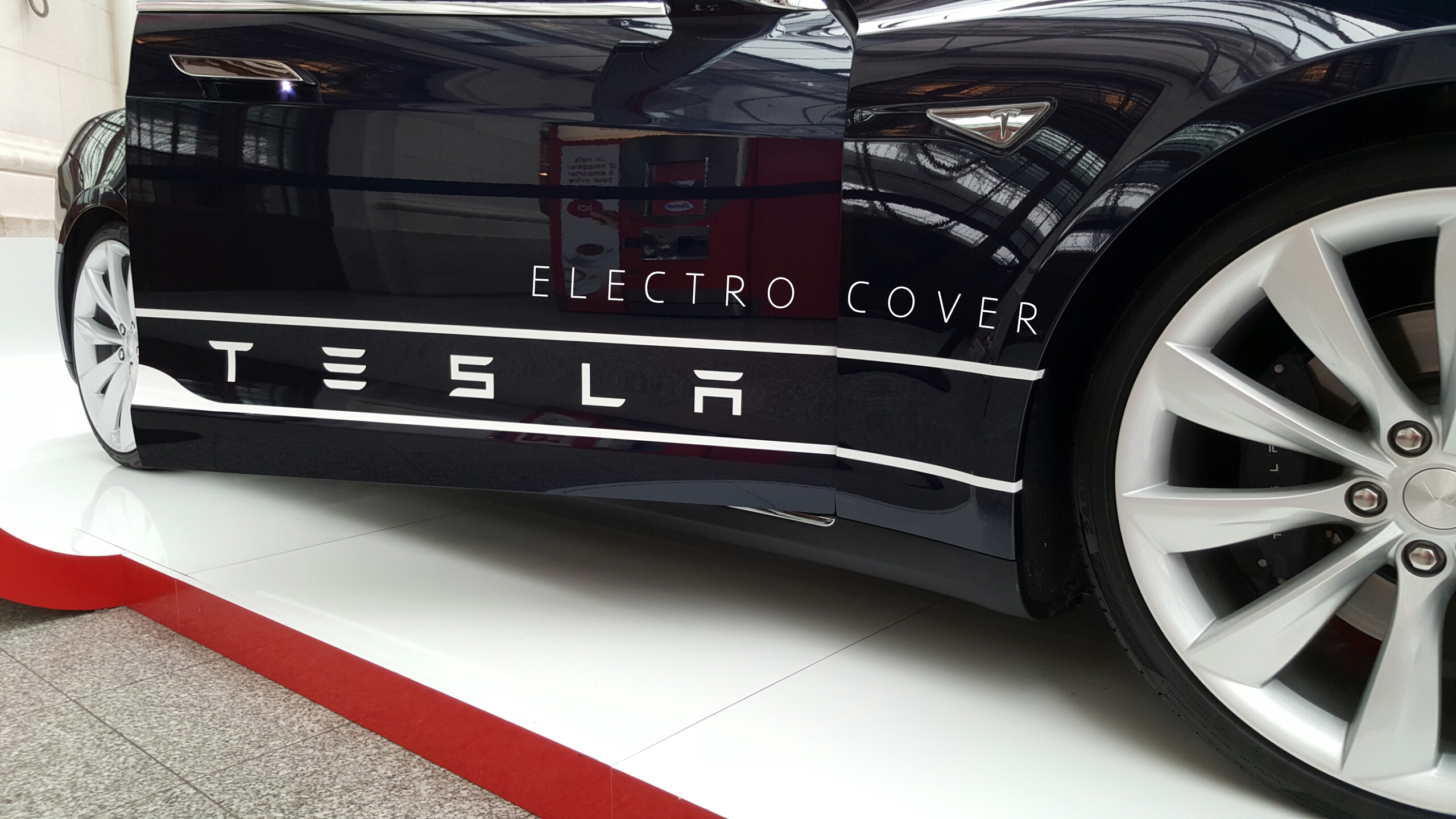Elisa store Europe
